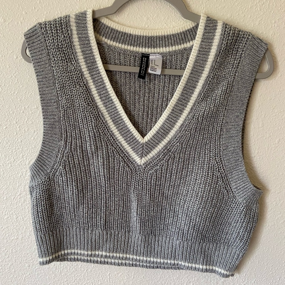 H&M sweater vest